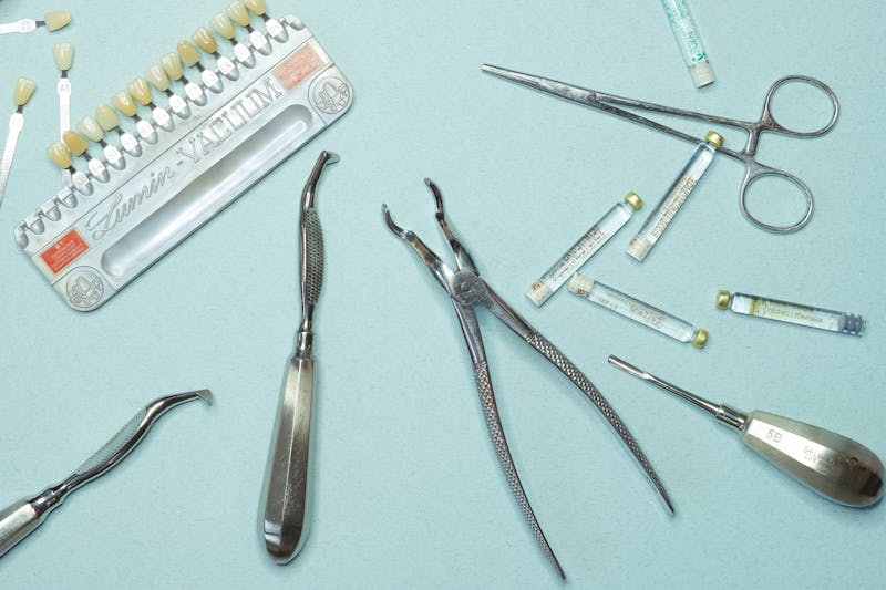 Implant-supported dentures